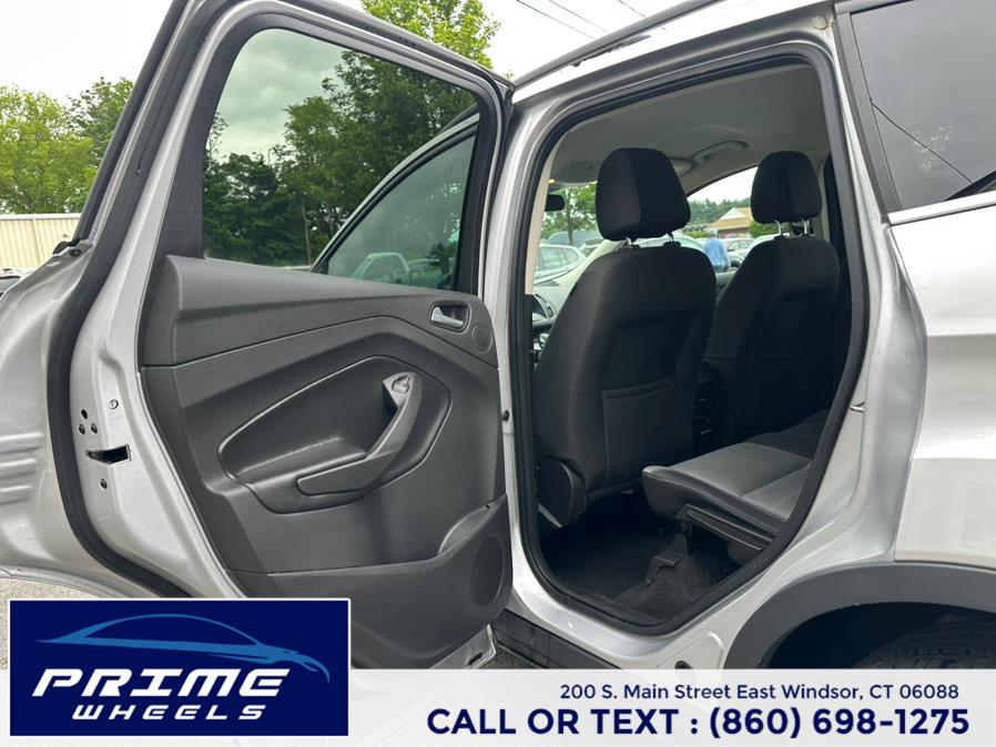 2016 Ford Escape 4WD 4dr SE, available for sale in East Windsor, Connecticut | Prime Wheels. East Windsor, Connecticut 2016 Ford Escape 4WD 4dr SE, available for sale in East Windsor, Connecticut | Prime Wheels. East Windsor, Connecticut