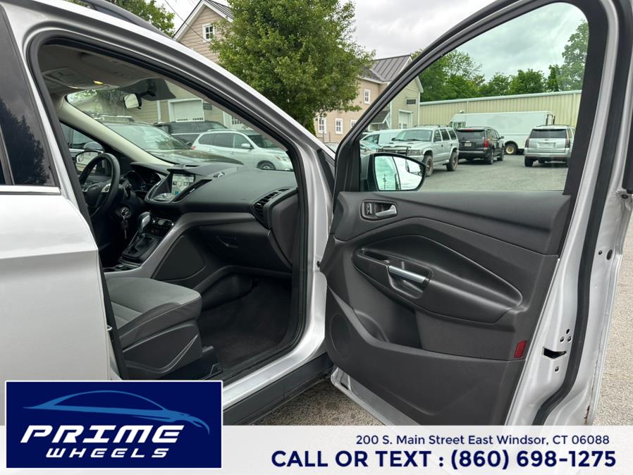 2016 Ford Escape 4WD 4dr SE, available for sale in East Windsor, Connecticut | Prime Wheels. East Windsor, Connecticut 2016 Ford Escape 4WD 4dr SE, available for sale in East Windsor, Connecticut | Prime Wheels. East Windsor, Connecticut