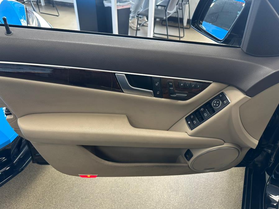 2014 Mercedes-Benz C-Class 4dr Sdn C 300 Luxury 4MATIC, available for sale in Inwood, New York | 5 Towns Drive. Inwood, New York 2014 Mercedes-Benz C-Class 4dr Sdn C 300 Luxury 4MATIC, available for sale in Inwood, New York | 5 Towns Drive. Inwood, New York