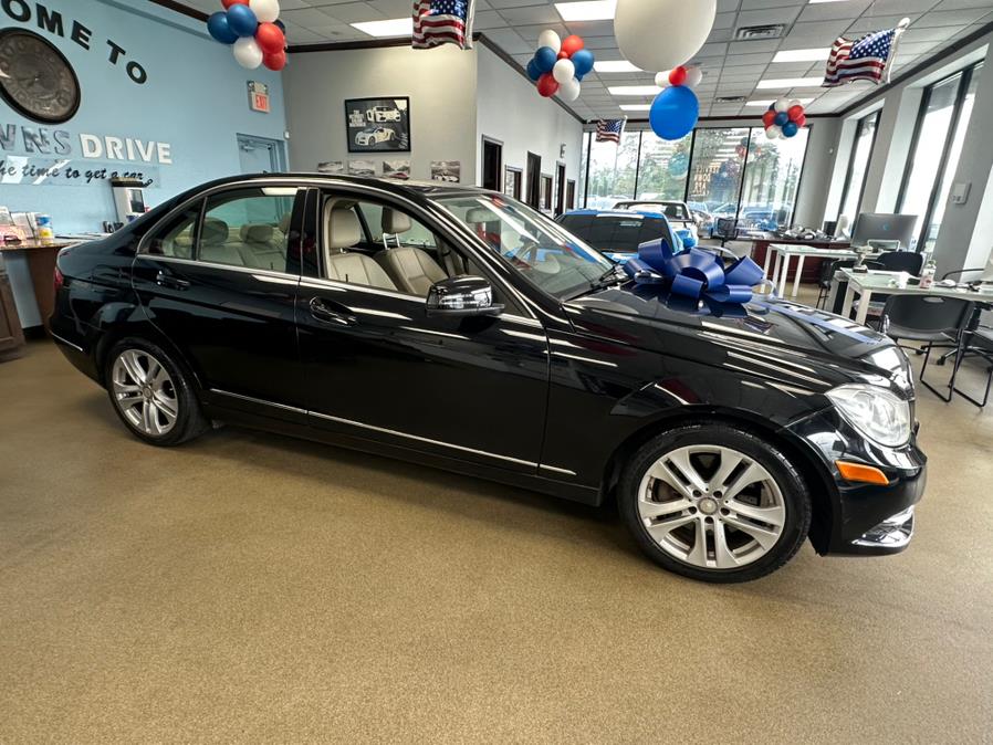 2014 Mercedes-Benz C-Class 4dr Sdn C 300 Luxury 4MATIC, available for sale in Inwood, New York | 5 Towns Drive. Inwood, New York 2014 Mercedes-Benz C-Class 4dr Sdn C 300 Luxury 4MATIC, available for sale in Inwood, New York | 5 Towns Drive. Inwood, New York