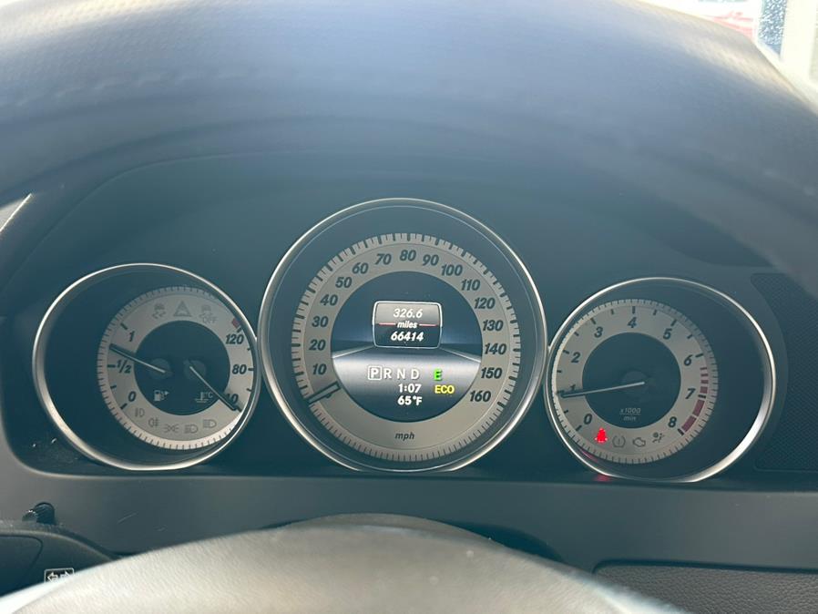 2014 Mercedes-Benz C-Class 4dr Sdn C 300 Luxury 4MATIC, available for sale in Inwood, New York | 5 Towns Drive. Inwood, New York 2014 Mercedes-Benz C-Class 4dr Sdn C 300 Luxury 4MATIC, available for sale in Inwood, New York | 5 Towns Drive. Inwood, New York