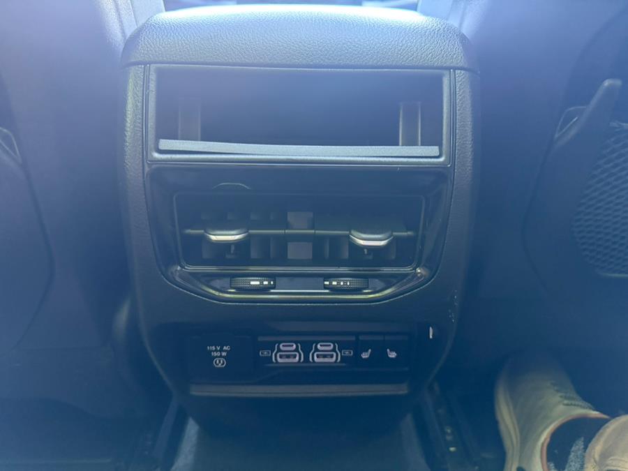 2022 Jeep Grand Cherokee Limited 4x4, available for sale in Newark, New Jersey | Champion Of Newark. Newark, New Jersey 2022 Jeep Grand Cherokee Limited 4x4, available for sale in Newark, New Jersey | Champion Of Newark. Newark, New Jersey