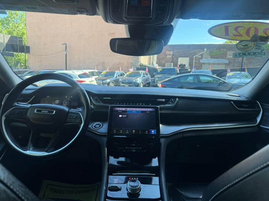 2022 Jeep Grand Cherokee Limited 4x4, available for sale in Newark, New Jersey | Champion Of Newark. Newark, New Jersey 2022 Jeep Grand Cherokee Limited 4x4, available for sale in Newark, New Jersey | Champion Of Newark. Newark, New Jersey