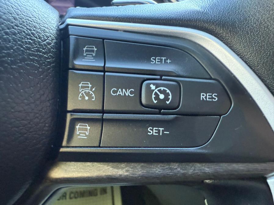 2022 Jeep Grand Cherokee Limited 4x4, available for sale in Newark, New Jersey | Champion Of Newark. Newark, New Jersey 2022 Jeep Grand Cherokee Limited 4x4, available for sale in Newark, New Jersey | Champion Of Newark. Newark, New Jersey