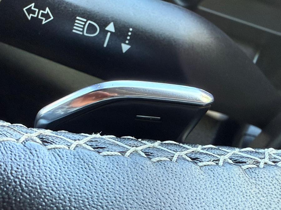 2022 Jeep Grand Cherokee Limited 4x4, available for sale in Newark, New Jersey | Champion Of Newark. Newark, New Jersey 2022 Jeep Grand Cherokee Limited 4x4, available for sale in Newark, New Jersey | Champion Of Newark. Newark, New Jersey