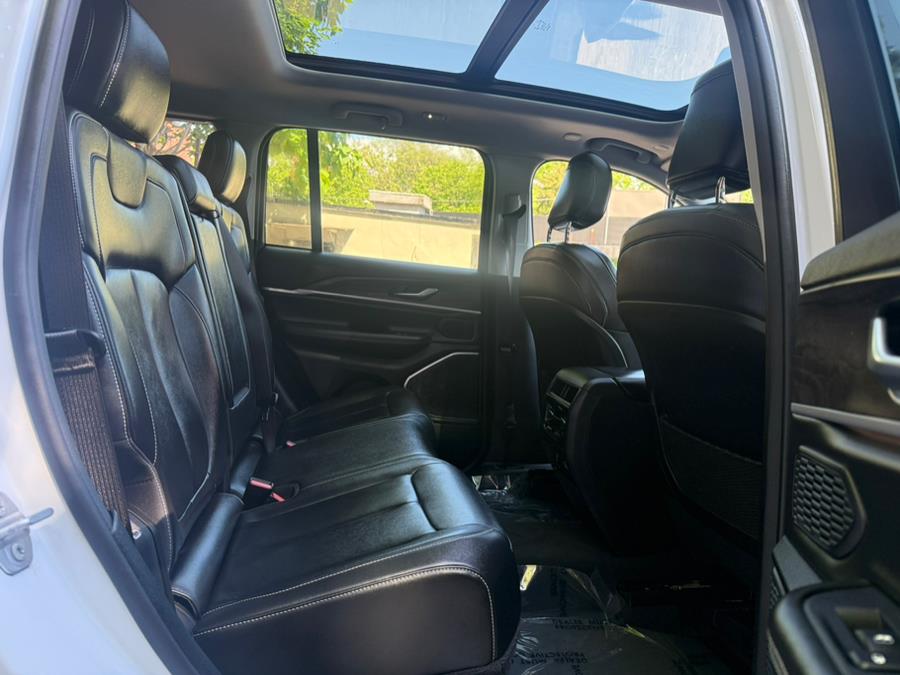 2022 Jeep Grand Cherokee Limited 4x4, available for sale in Newark, New Jersey | Champion Of Newark. Newark, New Jersey 2022 Jeep Grand Cherokee Limited 4x4, available for sale in Newark, New Jersey | Champion Of Newark. Newark, New Jersey