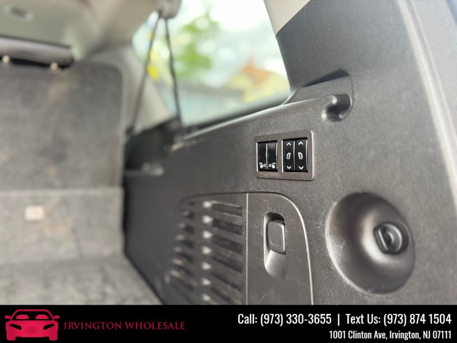 2015 Chevrolet Suburban 4WD 4dr LT, available for sale in Irvington, New Jersey | Irvington Wholesale Group. Irvington, New Jersey 2015 Chevrolet Suburban 4WD 4dr LT, available for sale in Irvington, New Jersey | Irvington Wholesale Group. Irvington, New Jersey