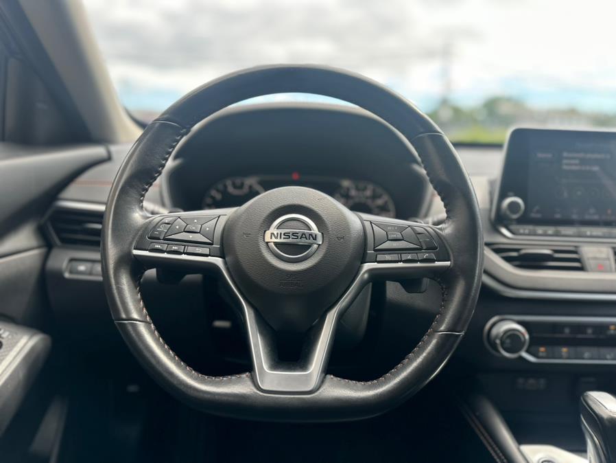 2022 Nissan Altima 2.5 SR Sedan, available for sale in Irvington, New Jersey | RT 603 Auto Mall. Irvington, New Jersey 2022 Nissan Altima 2.5 SR Sedan, available for sale in Irvington, New Jersey | RT 603 Auto Mall. Irvington, New Jersey