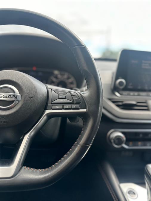 2022 Nissan Altima 2.5 SR Sedan, available for sale in Irvington, New Jersey | RT 603 Auto Mall. Irvington, New Jersey 2022 Nissan Altima 2.5 SR Sedan, available for sale in Irvington, New Jersey | RT 603 Auto Mall. Irvington, New Jersey