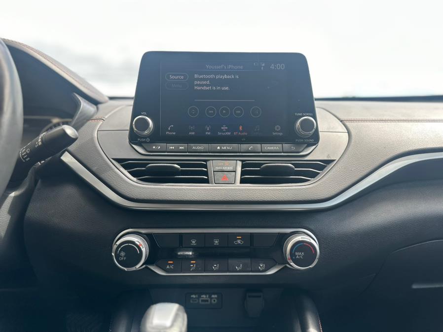 2022 Nissan Altima 2.5 SR Sedan, available for sale in Irvington, New Jersey | RT 603 Auto Mall. Irvington, New Jersey 2022 Nissan Altima 2.5 SR Sedan, available for sale in Irvington, New Jersey | RT 603 Auto Mall. Irvington, New Jersey