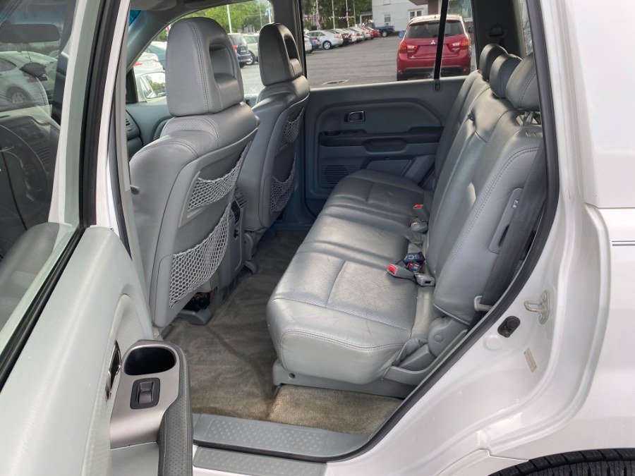 2004 Honda Pilot 4WD EX Auto w/Leather/DVD, available for sale in Bethlehem, Pennsylvania | Best Auto Deals LLC. Bethlehem, Pennsylvania 2004 Honda Pilot 4WD EX Auto w/Leather/DVD, available for sale in Bethlehem, Pennsylvania | Best Auto Deals LLC. Bethlehem, Pennsylvania