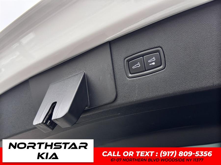 2022 Porsche Cayenne Base (Tiptronic), available for sale in Woodside, New York | Northstar Kia - Used Cars Super Center. Woodside, New York 2022 Porsche Cayenne Base (Tiptronic), available for sale in Woodside, New York | Northstar Kia - Used Cars Super Center. Woodside, New York