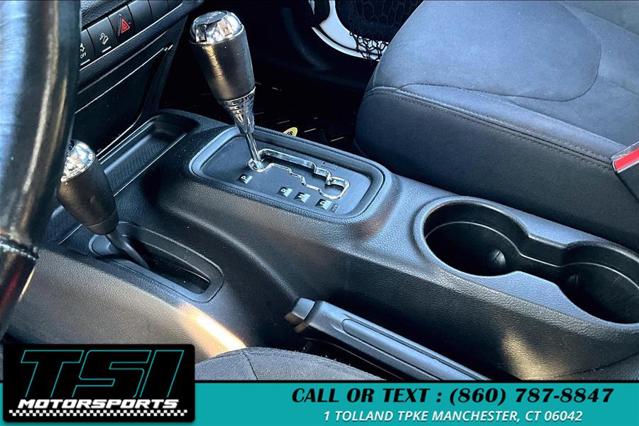 2015 Jeep Wrangler Unlimited 4WD 4dr Sport, available for sale in Manchester, Connecticut | TSI Motorsports. Manchester, Connecticut 2015 Jeep Wrangler Unlimited 4WD 4dr Sport, available for sale in Manchester, Connecticut | TSI Motorsports. Manchester, Connecticut