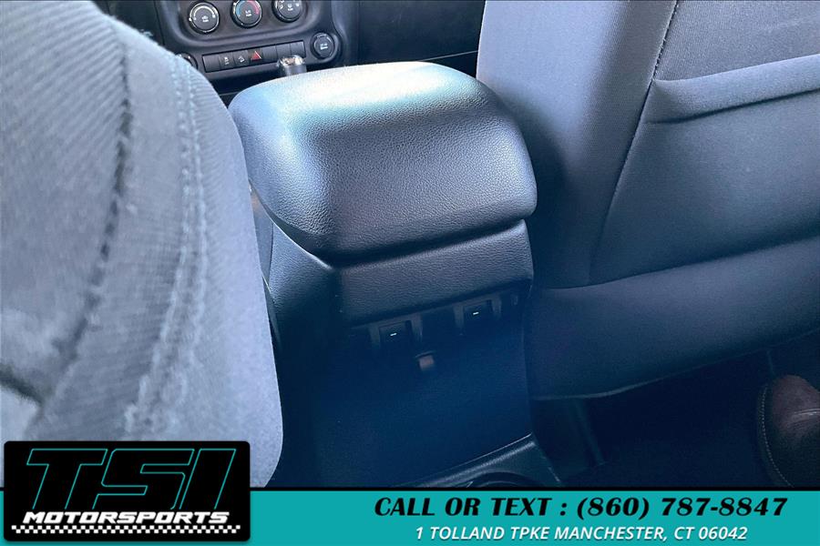 2015 Jeep Wrangler Unlimited 4WD 4dr Sport, available for sale in Manchester, Connecticut | TSI Motorsports. Manchester, Connecticut 2015 Jeep Wrangler Unlimited 4WD 4dr Sport, available for sale in Manchester, Connecticut | TSI Motorsports. Manchester, Connecticut