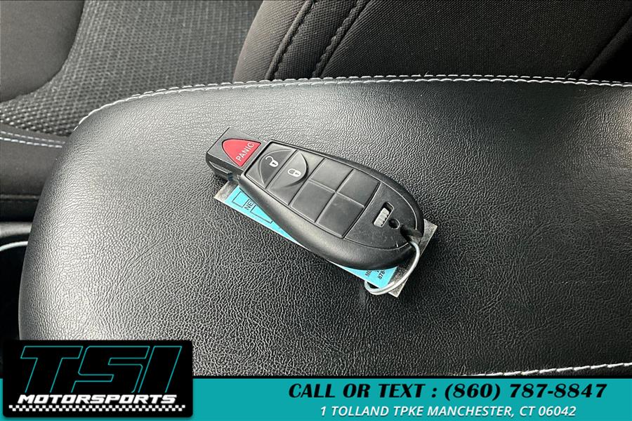 2019 Jeep Cherokee Latitude 4x4, available for sale in Manchester, Connecticut | TSI Motorsports. Manchester, Connecticut 2019 Jeep Cherokee Latitude 4x4, available for sale in Manchester, Connecticut | TSI Motorsports. Manchester, Connecticut