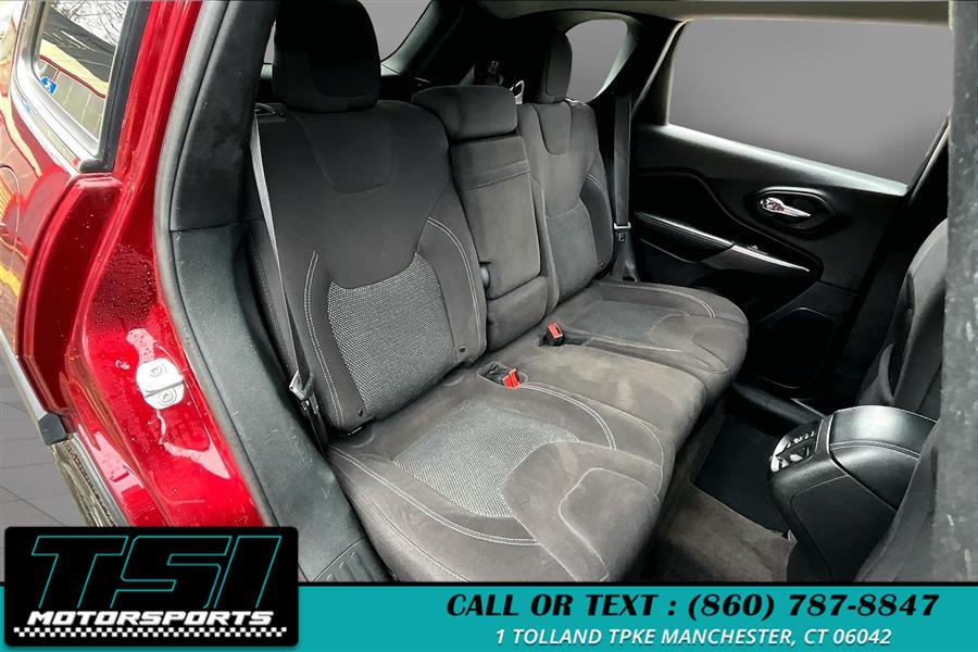 2019 Jeep Cherokee Latitude 4x4, available for sale in Manchester, Connecticut | TSI Motorsports. Manchester, Connecticut 2019 Jeep Cherokee Latitude 4x4, available for sale in Manchester, Connecticut | TSI Motorsports. Manchester, Connecticut