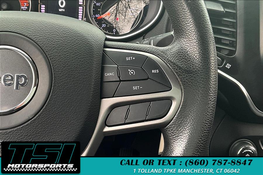 2019 Jeep Cherokee Latitude 4x4, available for sale in Manchester, Connecticut | TSI Motorsports. Manchester, Connecticut 2019 Jeep Cherokee Latitude 4x4, available for sale in Manchester, Connecticut | TSI Motorsports. Manchester, Connecticut