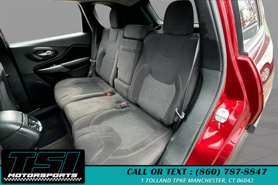 2019 Jeep Cherokee Latitude 4x4, available for sale in Manchester, Connecticut | TSI Motorsports. Manchester, Connecticut 2019 Jeep Cherokee Latitude 4x4, available for sale in Manchester, Connecticut | TSI Motorsports. Manchester, Connecticut