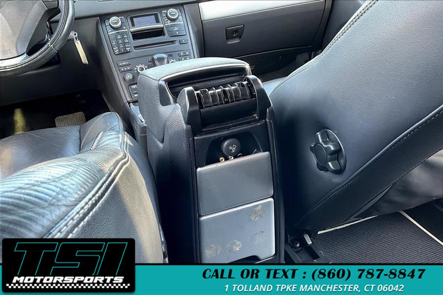 2014 Volvo XC90 AWD 4dr R-Design, available for sale in Manchester, Connecticut | TSI Motorsports. Manchester, Connecticut 2014 Volvo XC90 AWD 4dr R-Design, available for sale in Manchester, Connecticut | TSI Motorsports. Manchester, Connecticut