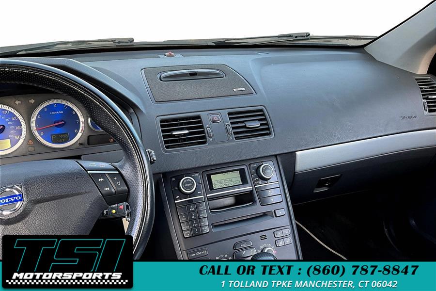 2014 Volvo XC90 AWD 4dr R-Design, available for sale in Manchester, Connecticut | TSI Motorsports. Manchester, Connecticut 2014 Volvo XC90 AWD 4dr R-Design, available for sale in Manchester, Connecticut | TSI Motorsports. Manchester, Connecticut