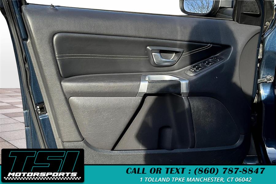 2014 Volvo XC90 AWD 4dr R-Design, available for sale in Manchester, Connecticut | TSI Motorsports. Manchester, Connecticut 2014 Volvo XC90 AWD 4dr R-Design, available for sale in Manchester, Connecticut | TSI Motorsports. Manchester, Connecticut