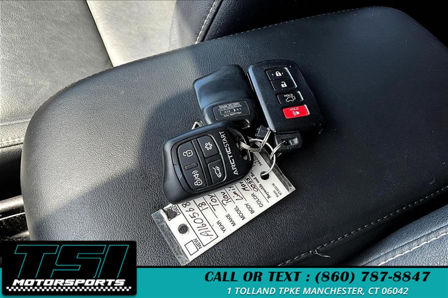 2018 Toyota RAV4 Limited AWD (Natl), available for sale in Manchester, Connecticut | TSI Motorsports. Manchester, Connecticut 2018 Toyota RAV4 Limited AWD (Natl), available for sale in Manchester, Connecticut | TSI Motorsports. Manchester, Connecticut