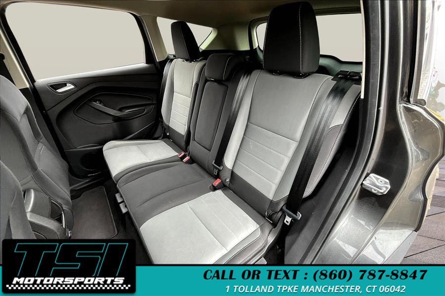 2016 Ford Escape FWD 4dr SE, available for sale in Manchester, Connecticut | TSI Motorsports. Manchester, Connecticut 2016 Ford Escape FWD 4dr SE, available for sale in Manchester, Connecticut | TSI Motorsports. Manchester, Connecticut