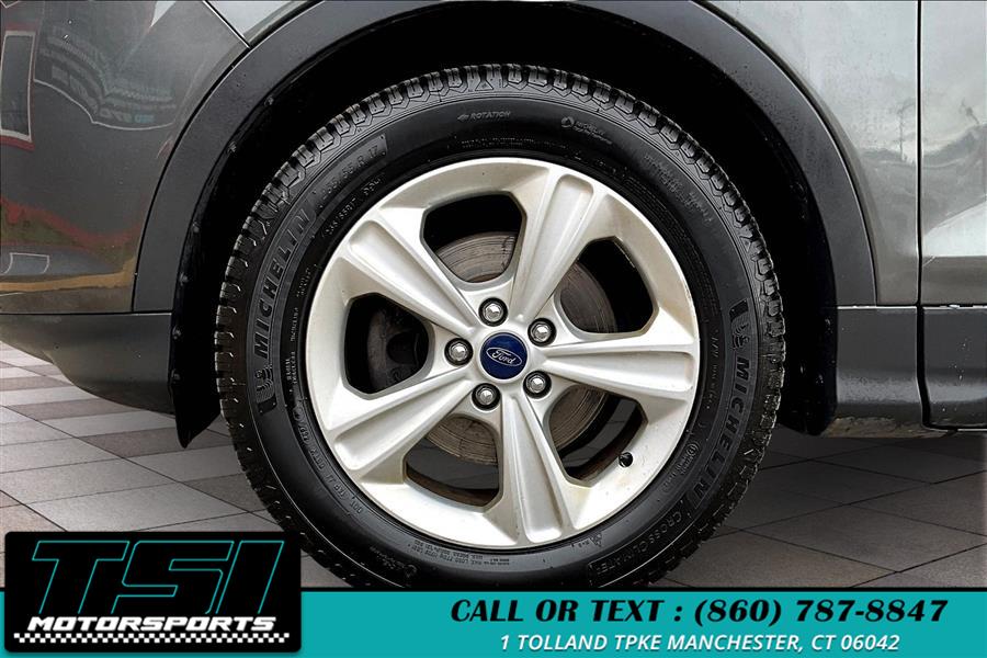 2016 Ford Escape FWD 4dr SE, available for sale in Manchester, Connecticut | TSI Motorsports. Manchester, Connecticut 2016 Ford Escape FWD 4dr SE, available for sale in Manchester, Connecticut | TSI Motorsports. Manchester, Connecticut