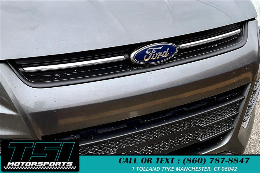 2016 Ford Escape FWD 4dr SE, available for sale in Manchester, Connecticut | TSI Motorsports. Manchester, Connecticut 2016 Ford Escape FWD 4dr SE, available for sale in Manchester, Connecticut | TSI Motorsports. Manchester, Connecticut