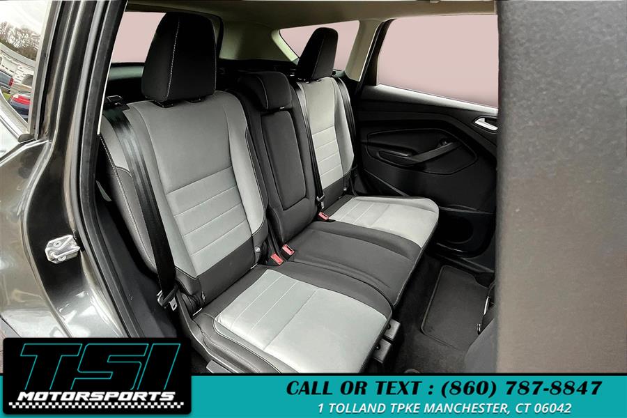 2016 Ford Escape FWD 4dr SE, available for sale in Manchester, Connecticut | TSI Motorsports. Manchester, Connecticut 2016 Ford Escape FWD 4dr SE, available for sale in Manchester, Connecticut | TSI Motorsports. Manchester, Connecticut