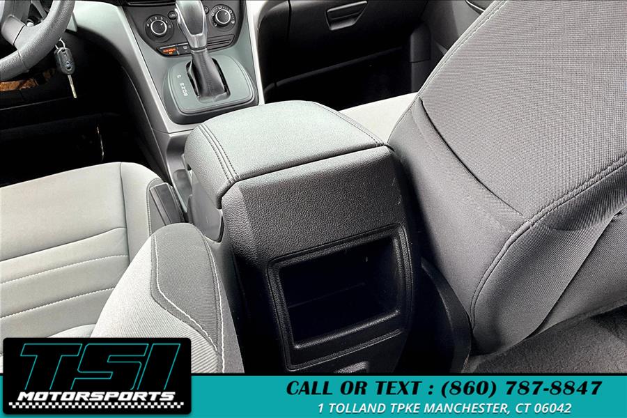2016 Ford Escape FWD 4dr SE, available for sale in Manchester, Connecticut | TSI Motorsports. Manchester, Connecticut 2016 Ford Escape FWD 4dr SE, available for sale in Manchester, Connecticut | TSI Motorsports. Manchester, Connecticut