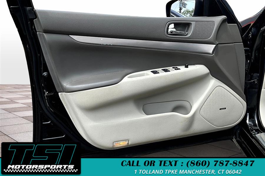2015 Infiniti Q40 4dr Sdn AWD, available for sale in Manchester, Connecticut | TSI Motorsports. Manchester, Connecticut 2015 Infiniti Q40 4dr Sdn AWD, available for sale in Manchester, Connecticut | TSI Motorsports. Manchester, Connecticut