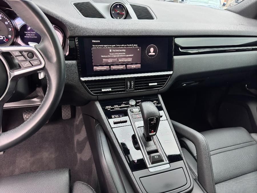 2022 Porsche Cayenne Base (Tiptronic), available for sale in Woodside, New York | Drive Central. Woodside, New York 2022 Porsche Cayenne Base (Tiptronic), available for sale in Woodside, New York | Drive Central. Woodside, New York