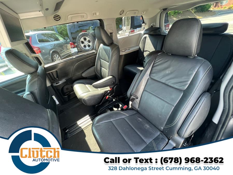2017 Toyota Sienna SE Premium FWD 8-Passenger (Natl), available for sale in Cumming, Georgia | Clutch Automotive. Cumming, Georgia 2017 Toyota Sienna SE Premium FWD 8-Passenger (Natl), available for sale in Cumming, Georgia | Clutch Automotive. Cumming, Georgia