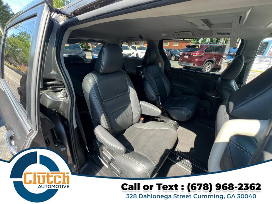 2017 Toyota Sienna SE Premium FWD 8-Passenger (Natl), available for sale in Cumming, Georgia | Clutch Automotive. Cumming, Georgia 2017 Toyota Sienna SE Premium FWD 8-Passenger (Natl), available for sale in Cumming, Georgia | Clutch Automotive. Cumming, Georgia
