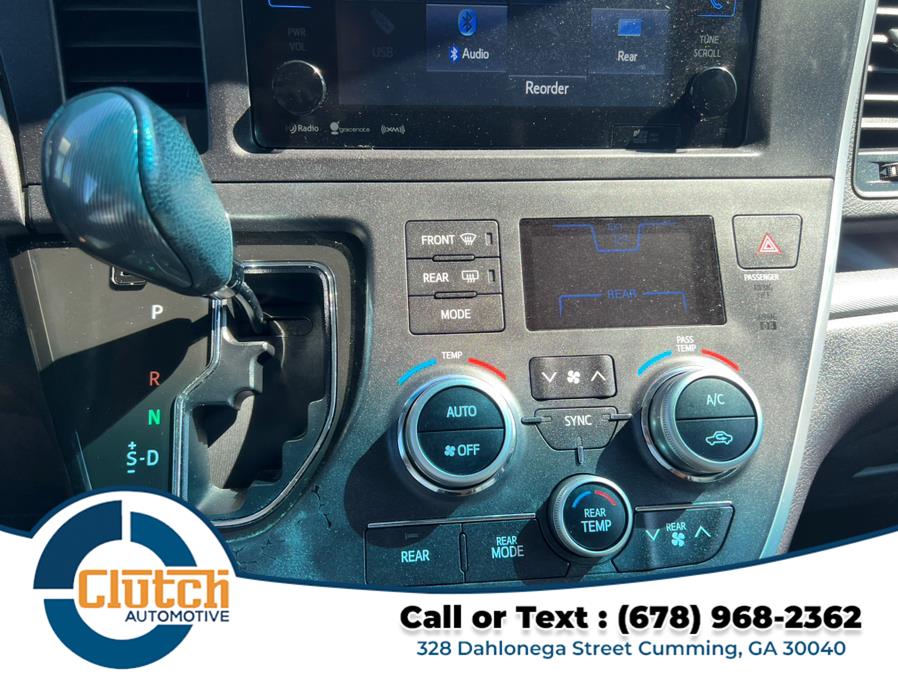 2017 Toyota Sienna SE Premium FWD 8-Passenger (Natl), available for sale in Cumming, Georgia | Clutch Automotive. Cumming, Georgia 2017 Toyota Sienna SE Premium FWD 8-Passenger (Natl), available for sale in Cumming, Georgia | Clutch Automotive. Cumming, Georgia