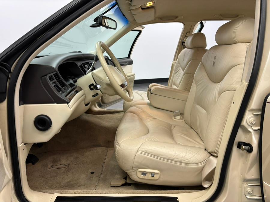 1995 Lincoln Town Car 4dr Sedan Cartier, available for sale in Elizabeth, New Jersey | Dream Auto Group. Elizabeth, New Jersey 1995 Lincoln Town Car 4dr Sedan Cartier, available for sale in Elizabeth, New Jersey | Dream Auto Group. Elizabeth, New Jersey