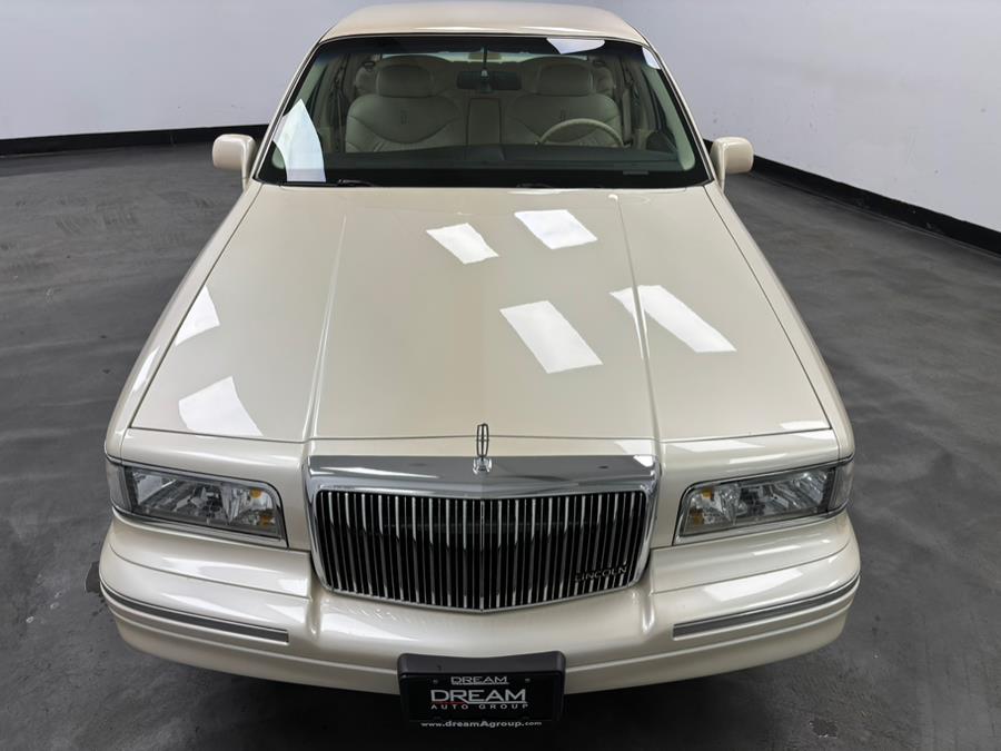 1995 Lincoln Town Car 4dr Sedan Cartier, available for sale in Elizabeth, New Jersey | Dream Auto Group. Elizabeth, New Jersey 1995 Lincoln Town Car 4dr Sedan Cartier, available for sale in Elizabeth, New Jersey | Dream Auto Group. Elizabeth, New Jersey