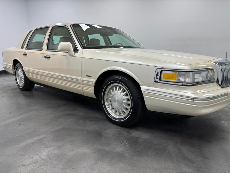1995 Lincoln Town Car 4dr Sedan Cartier, available for sale in Elizabeth, New Jersey | Dream Auto Group. Elizabeth, New Jersey 1995 Lincoln Town Car 4dr Sedan Cartier, available for sale in Elizabeth, New Jersey | Dream Auto Group. Elizabeth, New Jersey