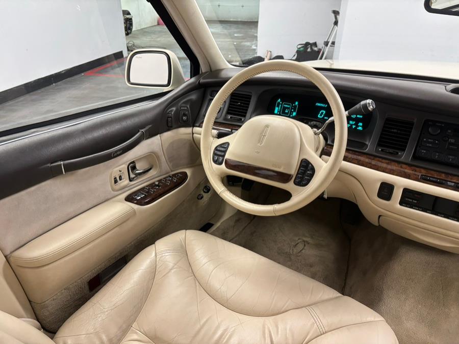 1995 Lincoln Town Car 4dr Sedan Cartier, available for sale in Elizabeth, New Jersey | Dream Auto Group. Elizabeth, New Jersey 1995 Lincoln Town Car 4dr Sedan Cartier, available for sale in Elizabeth, New Jersey | Dream Auto Group. Elizabeth, New Jersey
