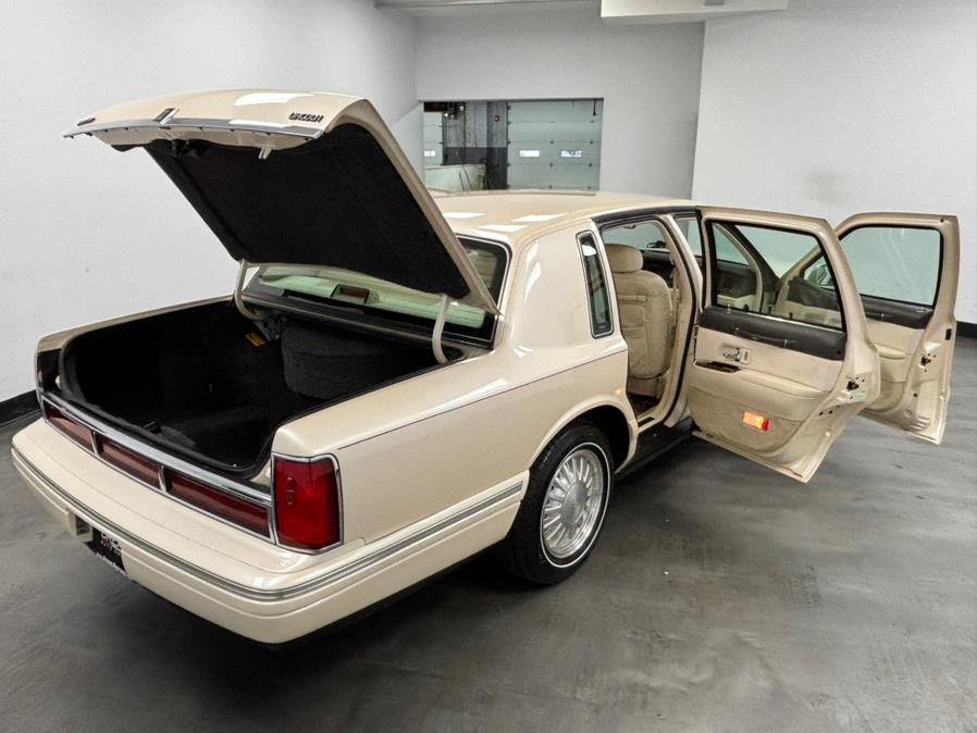 1995 Lincoln Town Car 4dr Sedan Cartier, available for sale in Elizabeth, New Jersey | Dream Auto Group. Elizabeth, New Jersey 1995 Lincoln Town Car 4dr Sedan Cartier, available for sale in Elizabeth, New Jersey | Dream Auto Group. Elizabeth, New Jersey