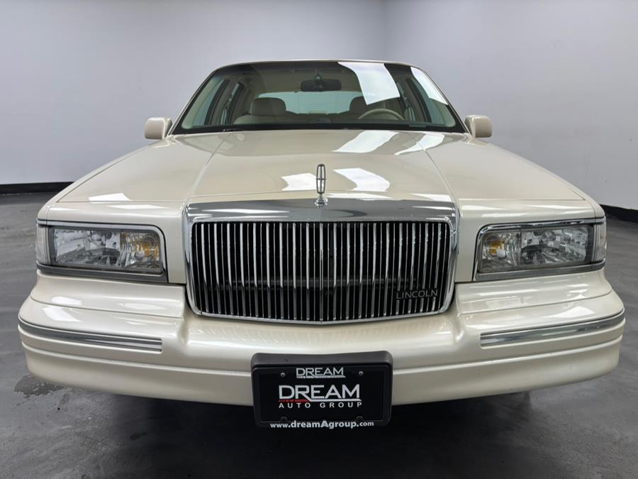 1995 Lincoln Town Car 4dr Sedan Cartier, available for sale in Elizabeth, New Jersey | Dream Auto Group. Elizabeth, New Jersey 1995 Lincoln Town Car 4dr Sedan Cartier, available for sale in Elizabeth, New Jersey | Dream Auto Group. Elizabeth, New Jersey