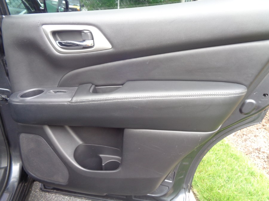 2014 Nissan Pathfinder 4WD 4dr Platinum, available for sale in Valley Stream, New York | NY Auto Traders. Valley Stream, New York 2014 Nissan Pathfinder 4WD 4dr Platinum, available for sale in Valley Stream, New York | NY Auto Traders. Valley Stream, New York