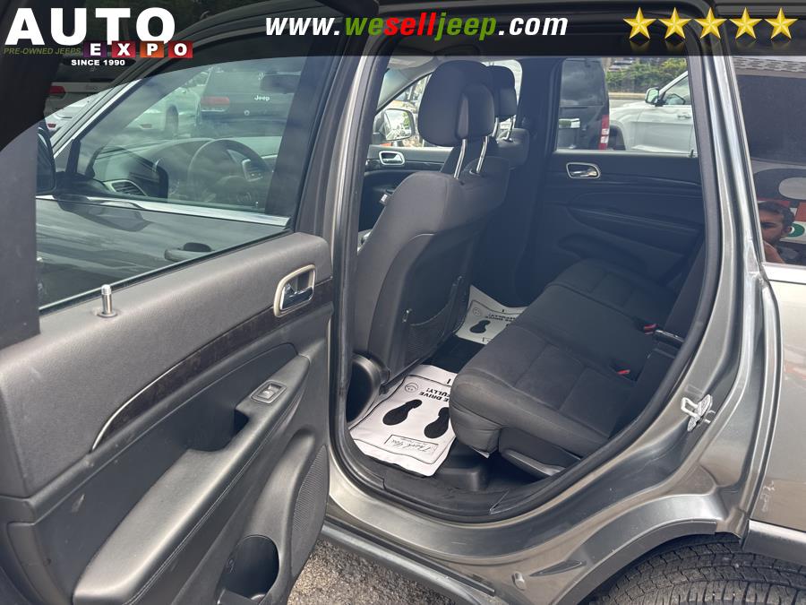 2012 Jeep Grand Cherokee 4WD 4dr Laredo, available for sale in Huntington, New York | Auto Expo. Huntington, New York 2012 Jeep Grand Cherokee 4WD 4dr Laredo, available for sale in Huntington, New York | Auto Expo. Huntington, New York