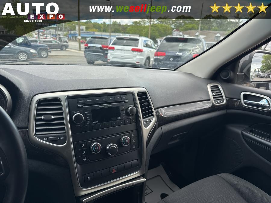 2012 Jeep Grand Cherokee 4WD 4dr Laredo, available for sale in Huntington, New York | Auto Expo. Huntington, New York 2012 Jeep Grand Cherokee 4WD 4dr Laredo, available for sale in Huntington, New York | Auto Expo. Huntington, New York