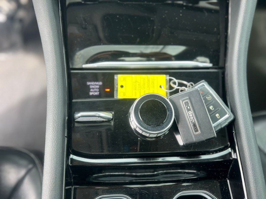 2022 Jeep Grand Cherokee L Limited 4x4, available for sale in Peabody, Massachusetts | New Star Motors. Peabody, Massachusetts 2022 Jeep Grand Cherokee L Limited 4x4, available for sale in Peabody, Massachusetts | New Star Motors. Peabody, Massachusetts