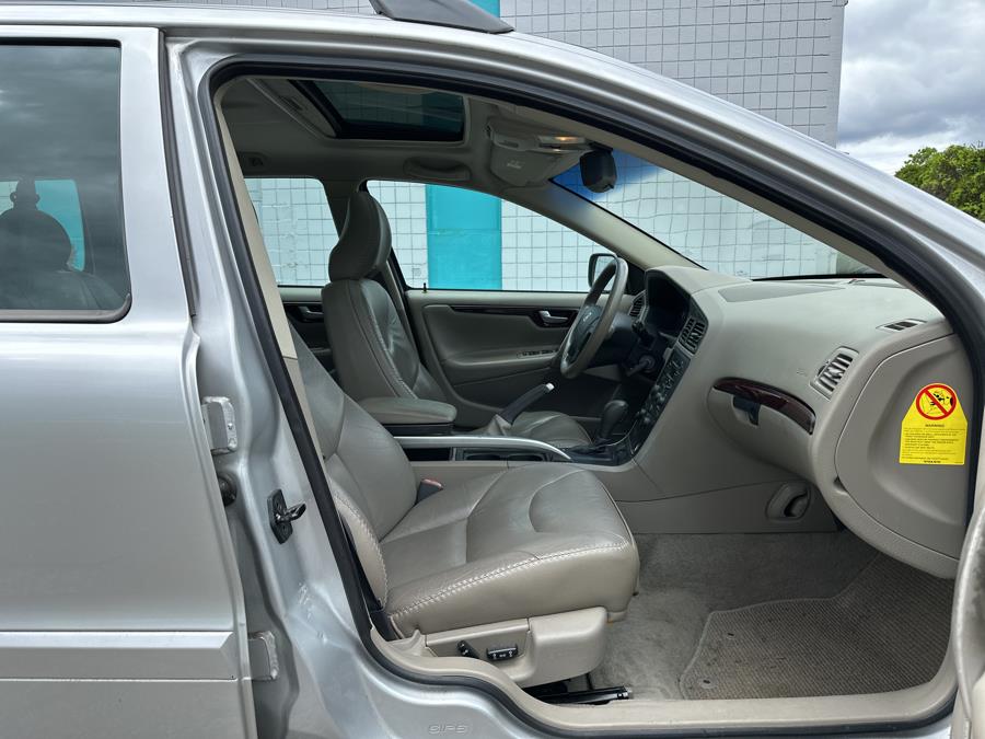 2004 Volvo V70 XC70 2.5L Turbo AWD w/Sunroof, available for sale in Milford, Connecticut | Dealertown Auto Wholesalers. Milford, Connecticut 2004 Volvo V70 XC70 2.5L Turbo AWD w/Sunroof, available for sale in Milford, Connecticut | Dealertown Auto Wholesalers. Milford, Connecticut
