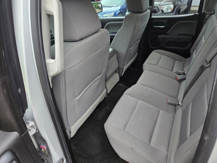2016 Chevrolet Silverado 1500 4WD Double Cab 143.5" Custom 5.3V8, available for sale in East Windsor, Connecticut | Toro Auto. East Windsor, Connecticut 2016 Chevrolet Silverado 1500 4WD Double Cab 143.5" Custom 5.3V8, available for sale in East Windsor, Connecticut | Toro Auto. East Windsor, Connecticut
