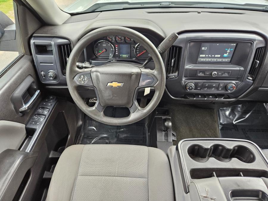 2016 Chevrolet Silverado 1500 4WD Double Cab 143.5" Custom 5.3V8, available for sale in East Windsor, Connecticut | Toro Auto. East Windsor, Connecticut 2016 Chevrolet Silverado 1500 4WD Double Cab 143.5" Custom 5.3V8, available for sale in East Windsor, Connecticut | Toro Auto. East Windsor, Connecticut