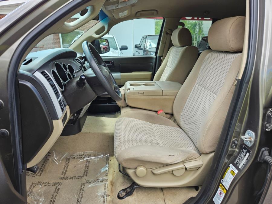 2007 Toyota Tundra 4WD Double 145.7" 5.7L V8 SR5 (Natl, available for sale in East Windsor, Connecticut | Toro Auto. East Windsor, Connecticut 2007 Toyota Tundra 4WD Double 145.7" 5.7L V8 SR5 (Natl, available for sale in East Windsor, Connecticut | Toro Auto. East Windsor, Connecticut